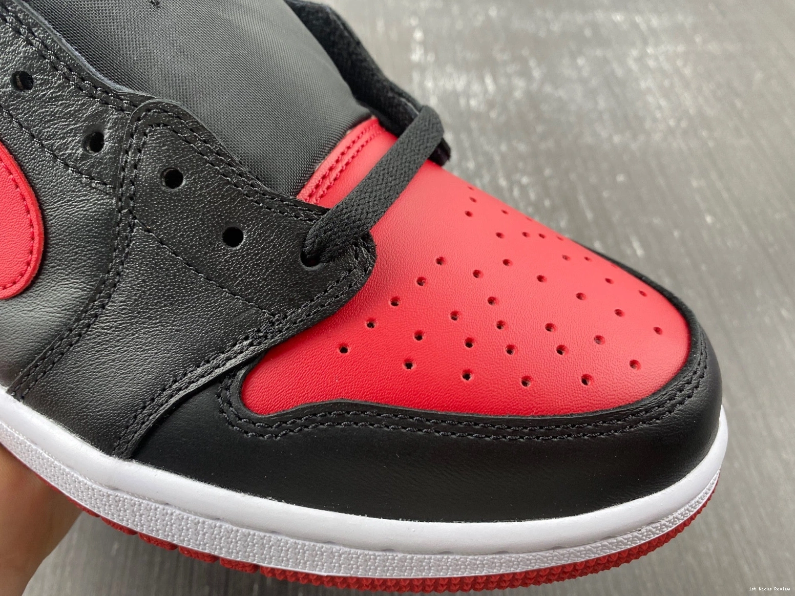 705329-001 Low Jordan (2015) Retro Bred - 1 0829